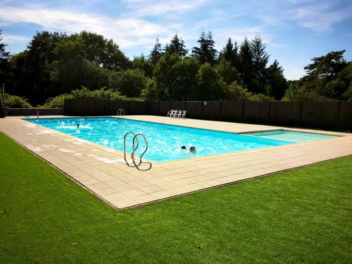 Villa Dakota - Jacuzzi, Zwembad, Playstation Дюрбюи Экстерьер фото