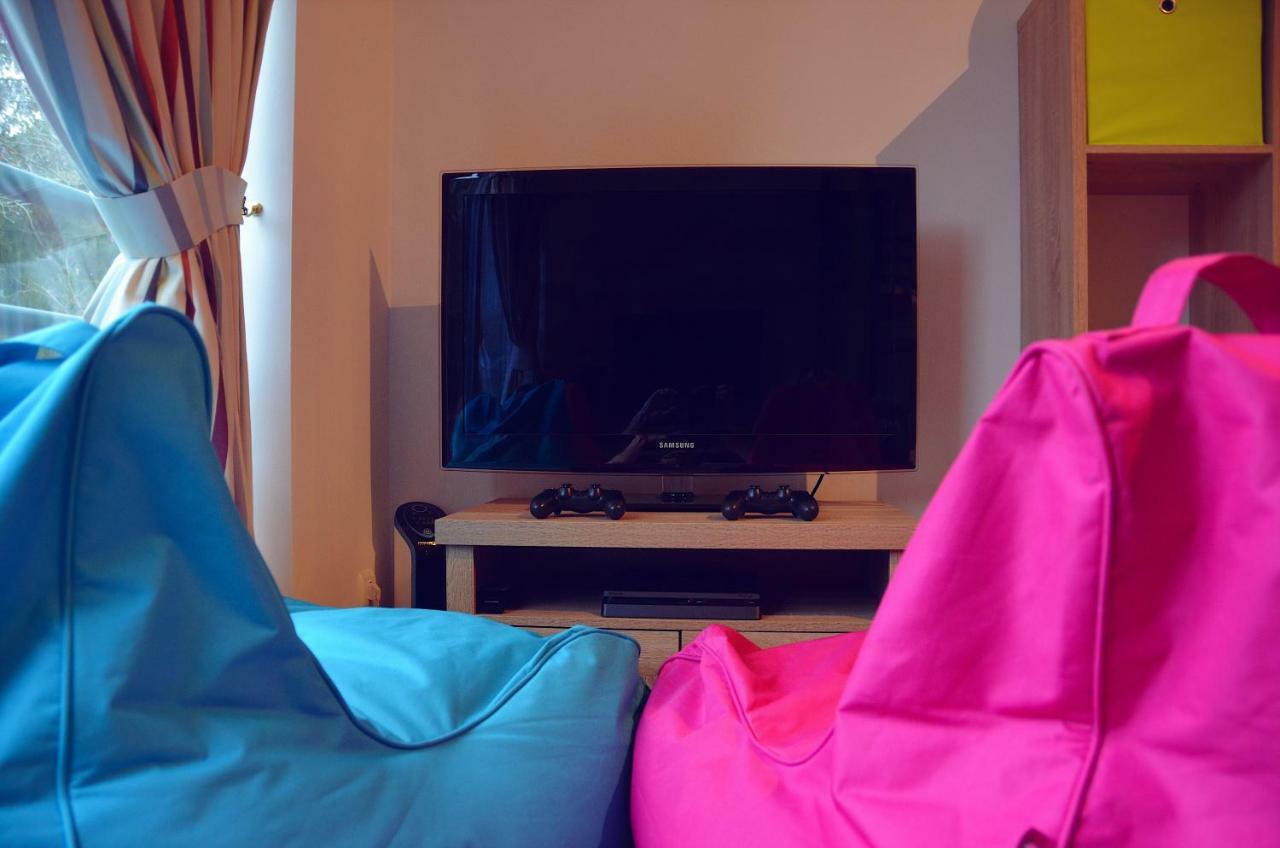 Villa Dakota - Jacuzzi, Zwembad, Playstation Дюрбюи Экстерьер фото