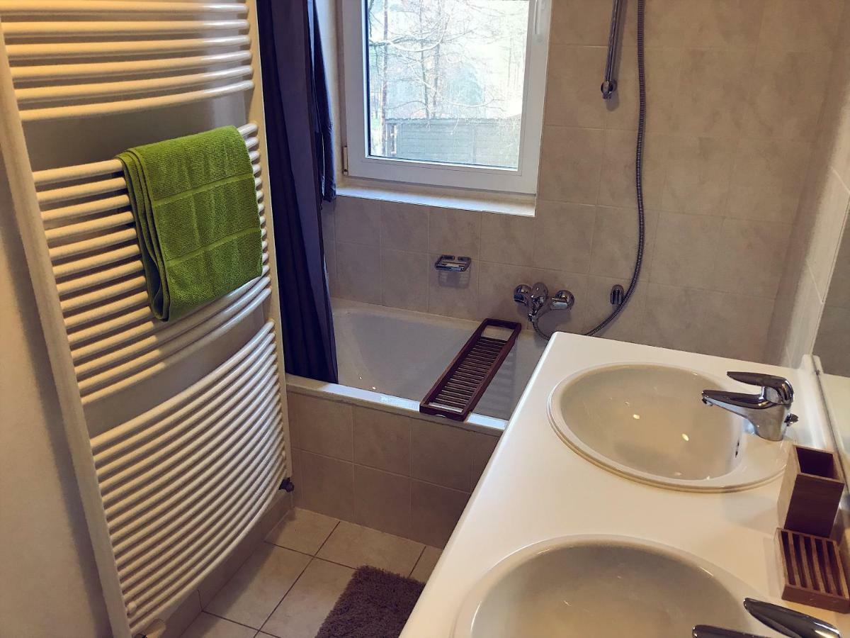 Villa Dakota - Jacuzzi, Zwembad, Playstation Дюрбюи Экстерьер фото